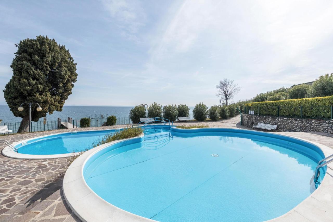 On The Beach Lake View Manerba del Garda Ngoại thất bức ảnh