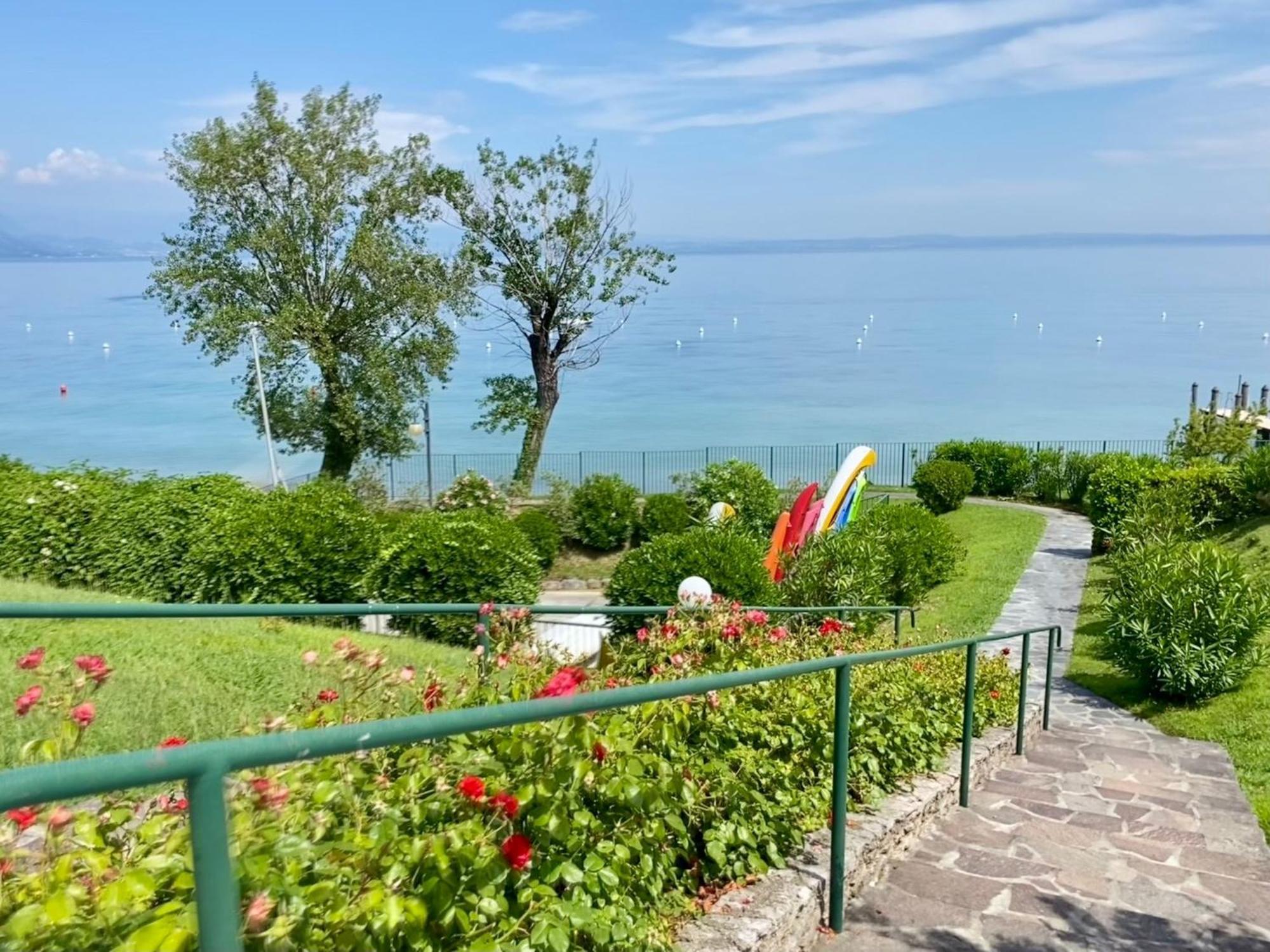 On The Beach Lake View Manerba del Garda Ngoại thất bức ảnh