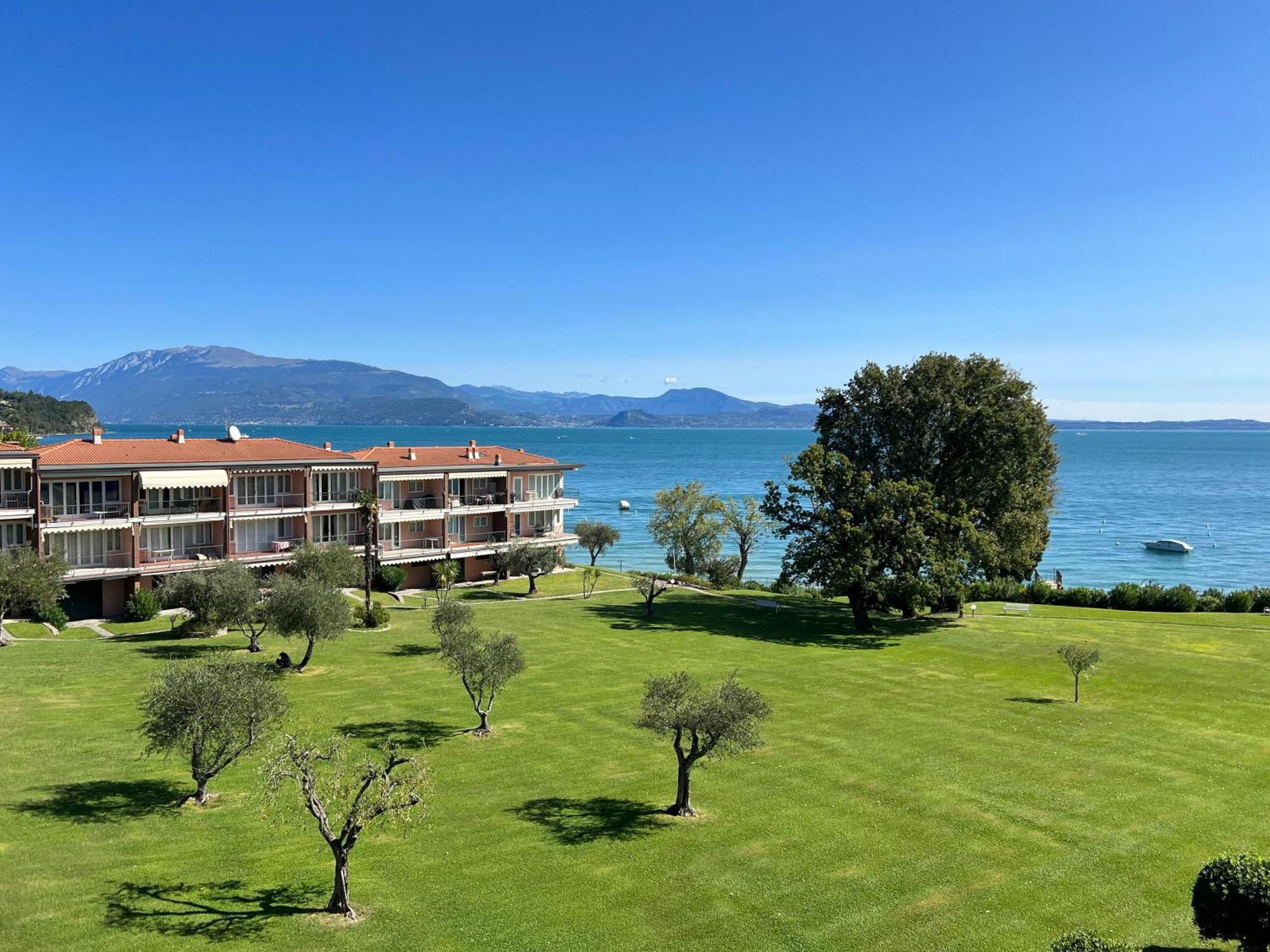 On The Beach Lake View Manerba del Garda Ngoại thất bức ảnh